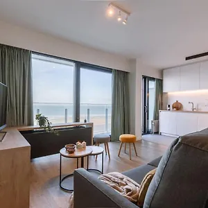 Apartment Cosy With Terrace Overlooking The Sea, Middelkerke
